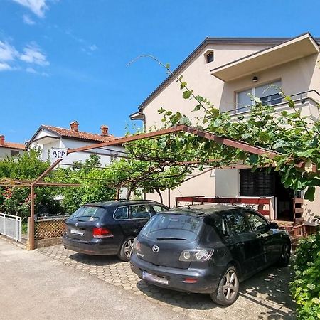 Runko Apartamento Umago Exterior foto
